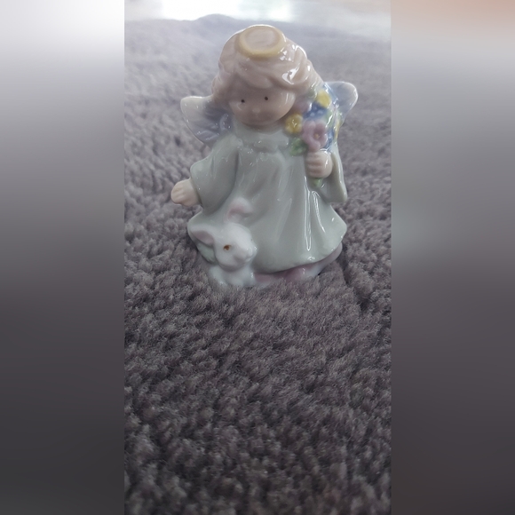 Charming Angel Figurine Set - Pastel Collection - Picture 4 of 14